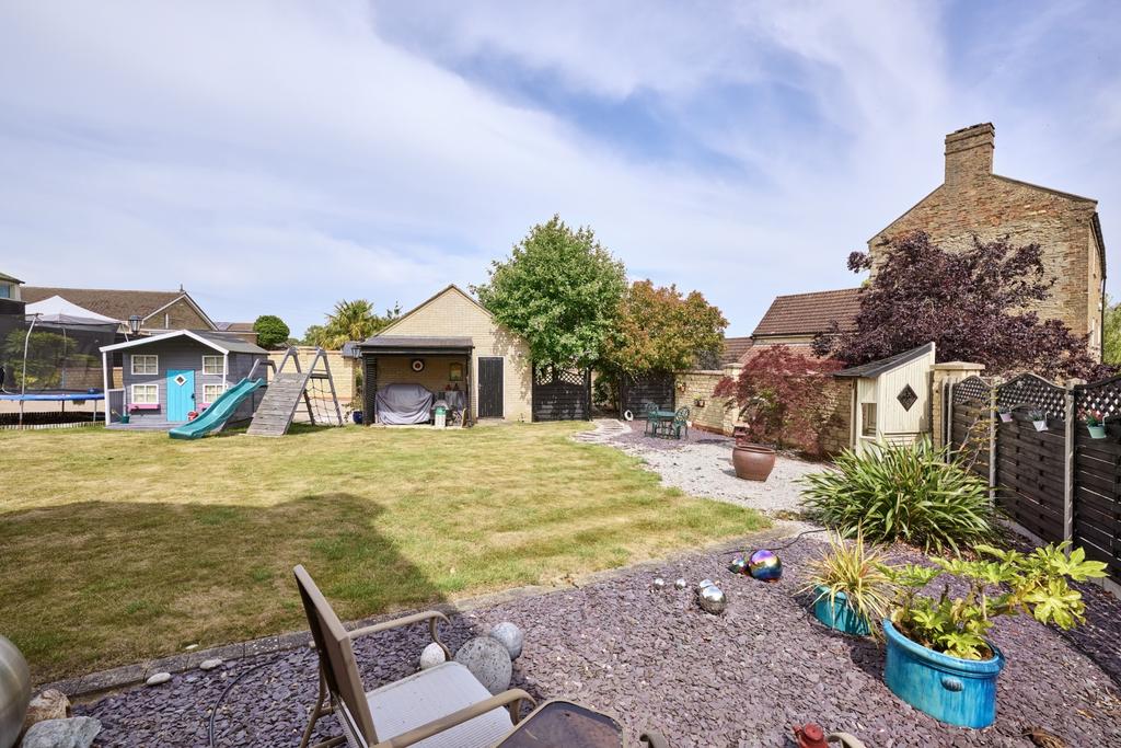 4-26 A Church St Yaxley-4