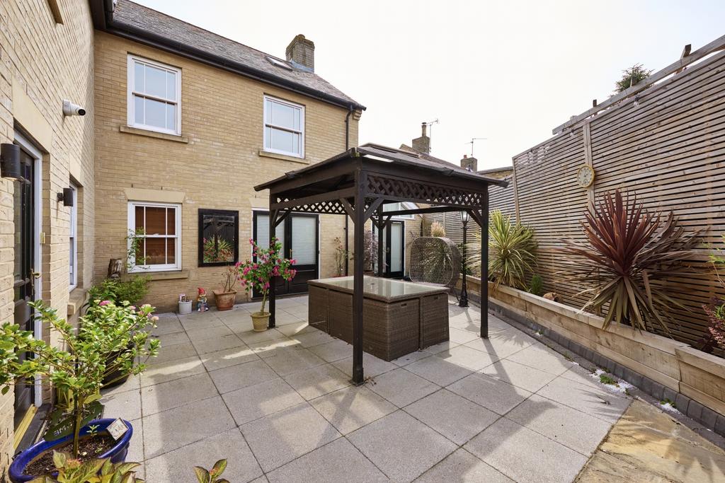 11-26 A Church St Yaxley-11