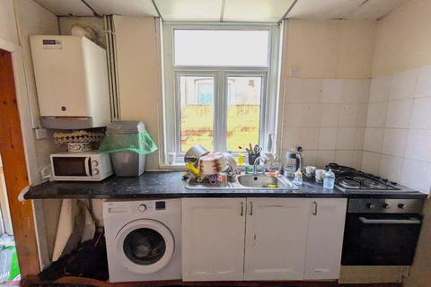 3 bedroom terraced house for sale, Cardiff CF24