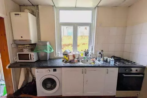 3 bedroom terraced house for sale - View 5