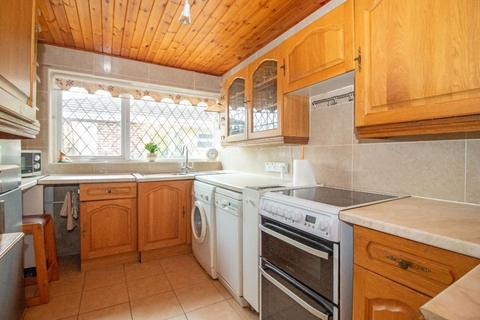 2 bedroom semi-detached bungalow for sale, Inhurst Avenue, Waterlooville, PO7 7QS