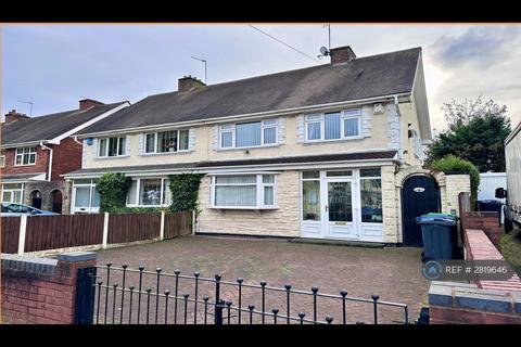 3 bedroom semi-detached house to rent, Glebefields Road, Tipton, DY4