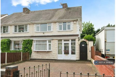 3 bedroom semi-detached house to rent, Glebefields Road, Tipton, DY4