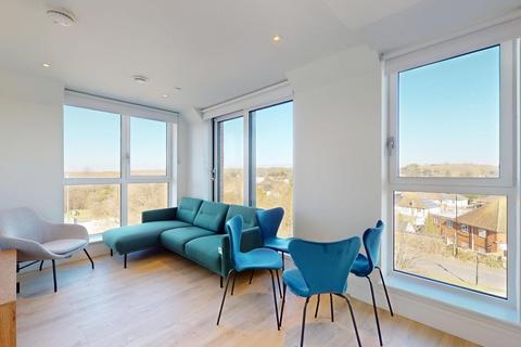 2 bedroom flat to rent, Beverley Way