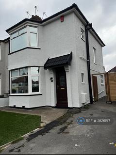 4 bedroom semi-detached house to rent, Wades Road, Bristol, BS34