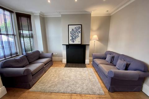 3 bedroom house share to rent, 30 Cowlishaw Road, Ecclesall
