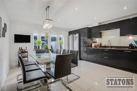 4 bedroom house for sale, Green Close, Brookmans Park, Hertfordshire, AL9