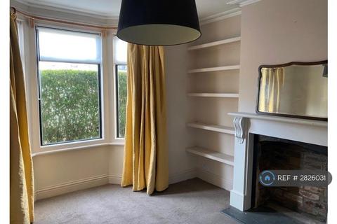 Lysons Avenue, Gloucester, GL1