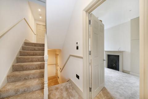 3 bedroom apartment to rent, Corrance Road, London SW2