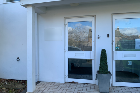 Shop to rent - Tavistock Road, Roborough, Plymouth