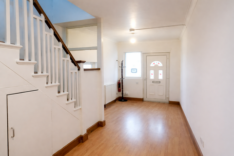 3 bedroom terraced house to rent, London NW11