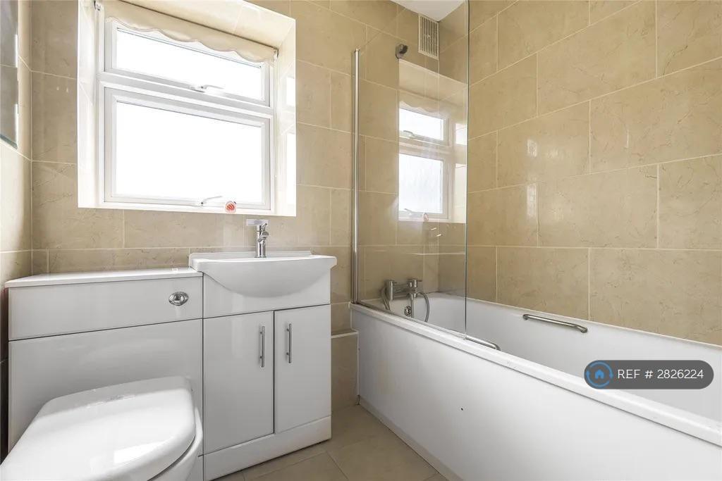 Main Bathroom