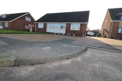 3 bedroom bungalow for sale, Burleigh Close, Rochester