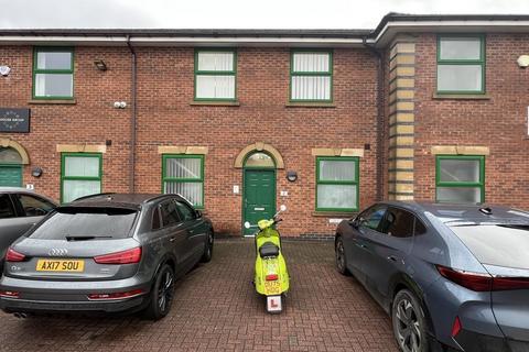 Industrial unit to rent, Dalewood Rd Newcastle Under Lyme ST5 9QH