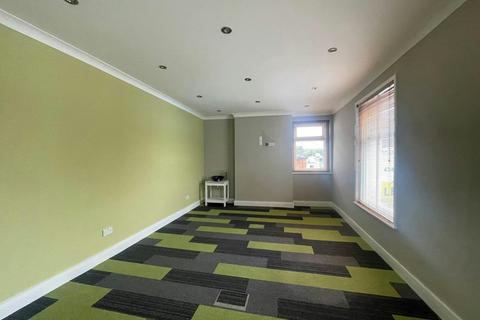 Retail property (high street) to rent, 348-350 Wilderspool Causeway Warrington WA4 6PX