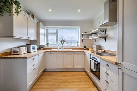 2 bedroom apartment for sale, Reddons Road, Beckenham BR3