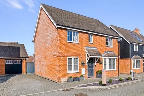4 bedroom house for sale - Brotherton Avenue, Horley RH6