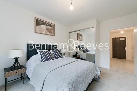 undefined, Farine Avenue,  Hayes UB3