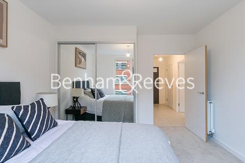 undefined, Farine Avenue,  Hayes UB3