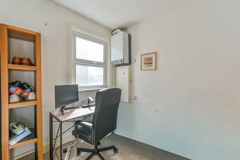 1 bedroom flat to rent, Bedford Hill, Bedford Hill, London, SW12