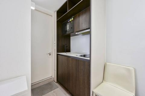 undefined, Durham Road, Wimbledon, London, SW20