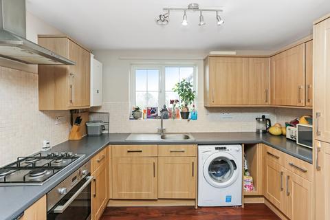 2 bedroom flat for sale, Bedford Drive, Fareham PO14