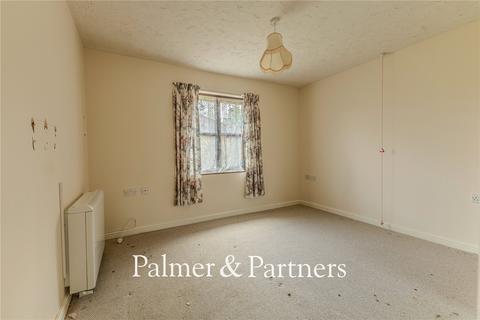 undefined, Henley Close, Saxmundham, Suffolk, IP17