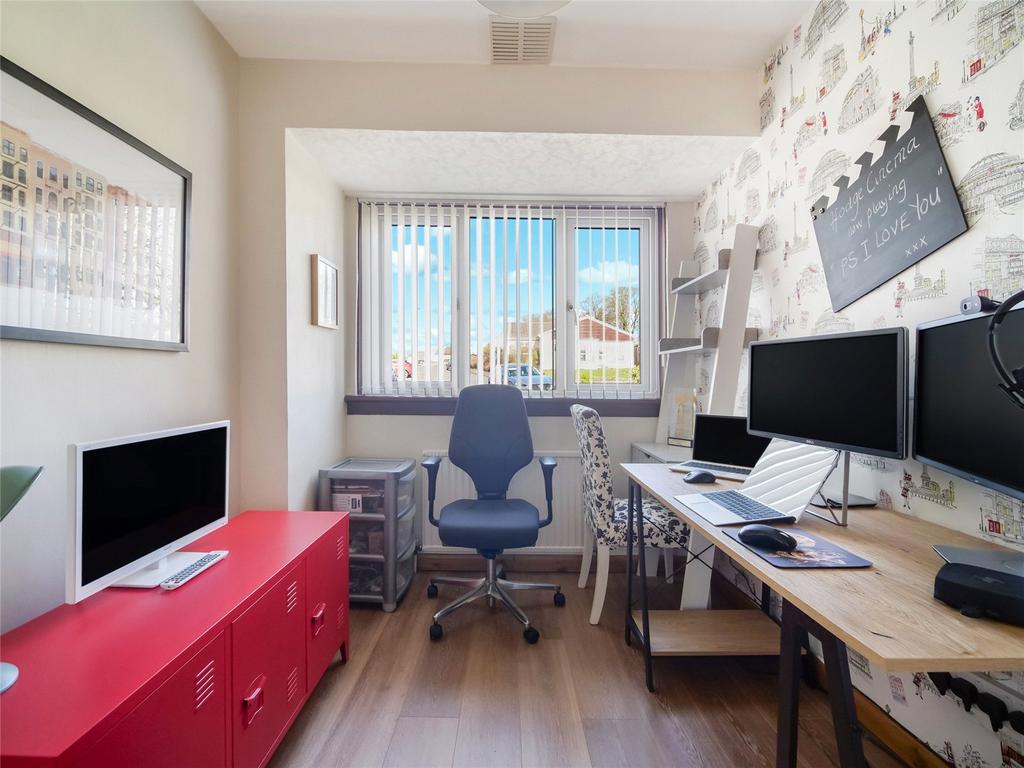 Bedroom 5/Office