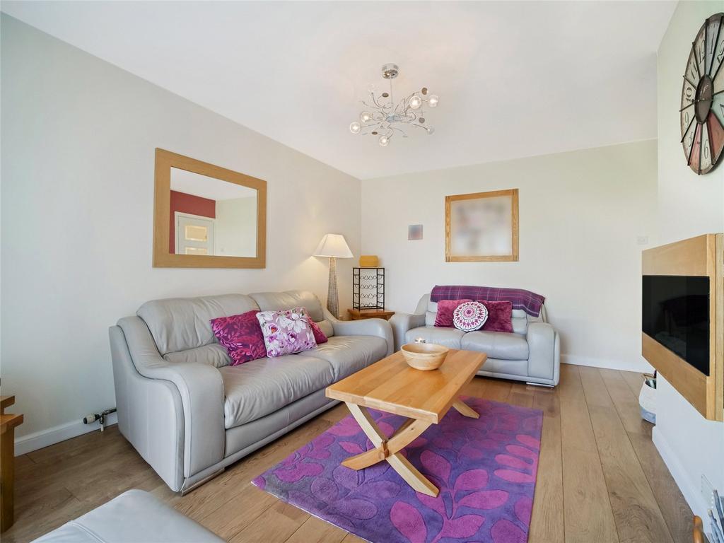 Sitting Room/Bed 2