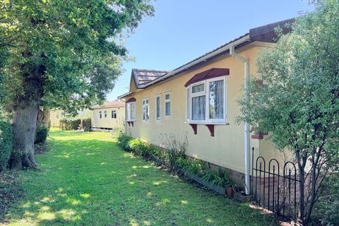 2 bedroom park home for sale, Church Farm Close, Dibden, Southampton, Hampshire, SO45