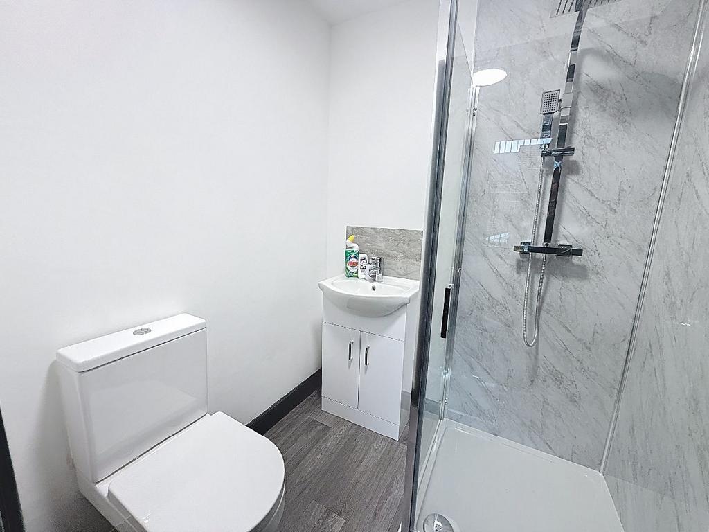 Bedroom 3 Ensuite