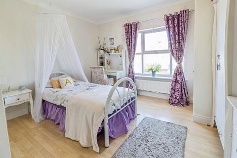 5 bedroom detached house for sale, Goldcrest, Aylesbury, HP19