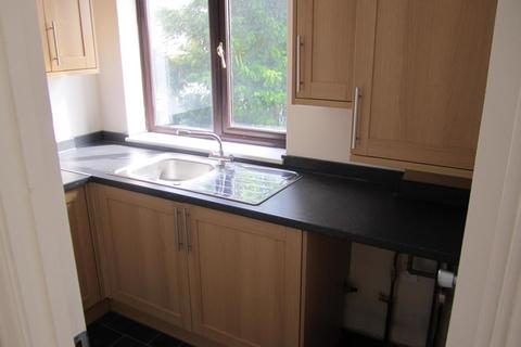 2 bedroom flat to rent, 37 The Street, Latchingdon, Chelmsford, CM3 6JP