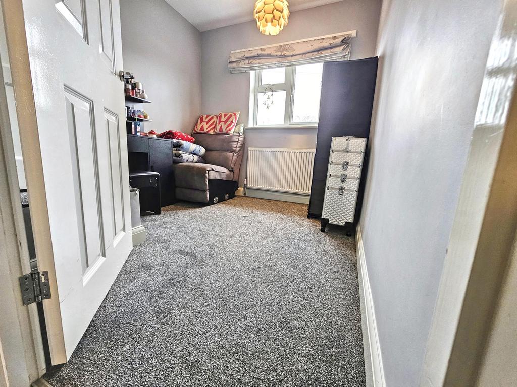 Bedroom 3 (3)