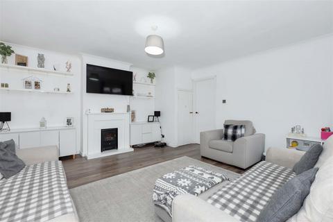 undefined, Eriskay Court, Worthing