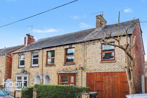 4 bedroom end of terrace house for sale - Rock Road, Oundle