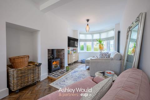 3 bedroom semi-detached house for sale, Glenwood Road, Birmingham B38