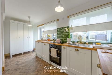 3 bedroom semi-detached house for sale, Glenwood Road, Birmingham B38
