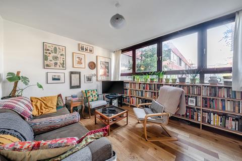 3 bedroom terraced house for sale, Carlton Grove, London