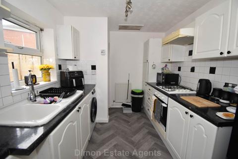 2 bedroom terraced house for sale, Cambridge Road, Gosport