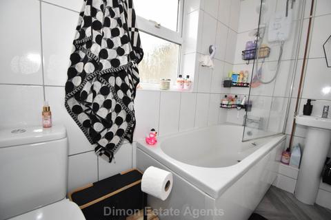 2 bedroom terraced house for sale, Cambridge Road, Gosport