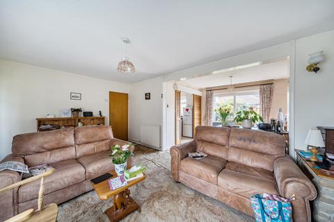 3 bedroom semi-detached house for sale, Enstone Road, Woodley, Reading
