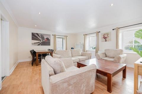 0416L Caledonian Crescent, Edinburgh, EH11 2AT