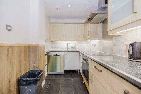 3 bedroom flat to rent, 0416L Caledonian Crescent, Edinburgh, EH11 2AT