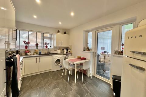 2 bedroom bungalow for sale, West Way, Rossall FY7