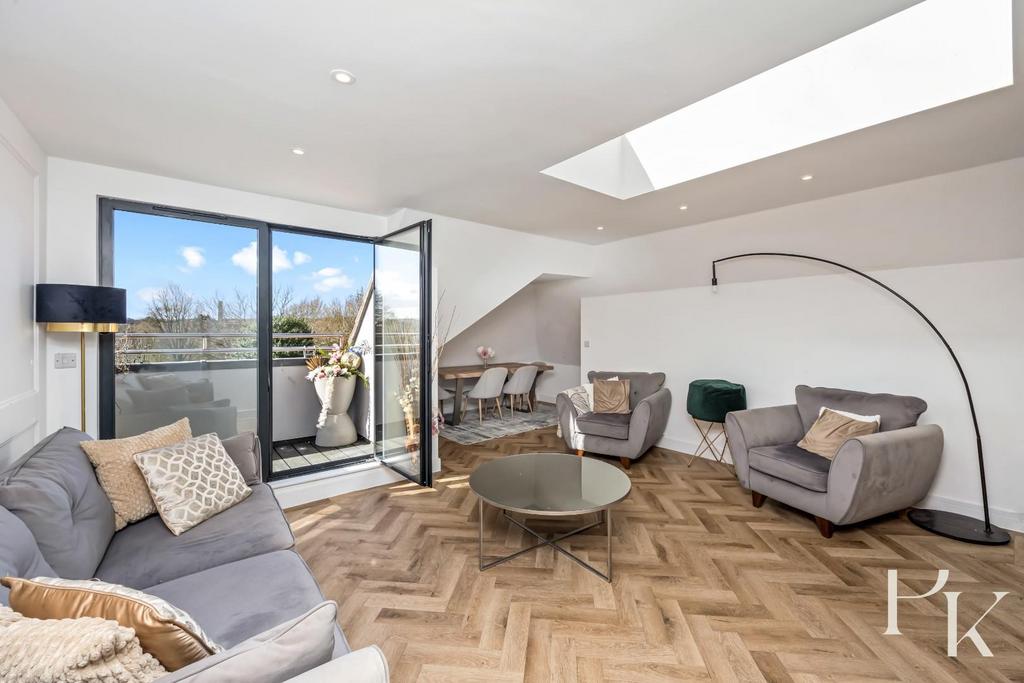 Goldstone Crescent, 55, Penthouse-011.JPG