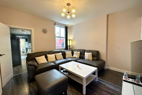 3 bedroom terraced house for sale, Manor Road, Walsall WS2