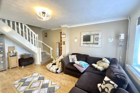 3 bedroom semi-detached house for sale, Keelson Way, Littlehampton BN17
