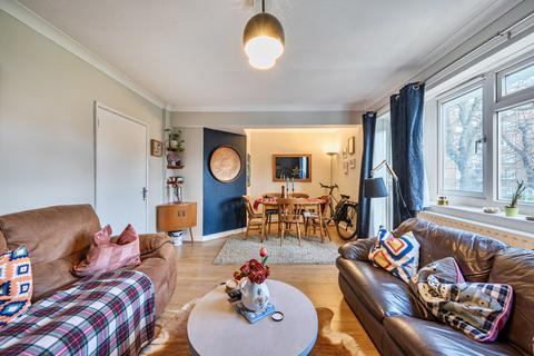2 bedroom apartment for sale, Paradise Road, London