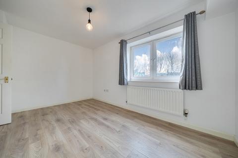 undefined, Macarthur Close, Erith